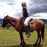 Sylvie Vartan sur un cheval dans le film "Mon Amie Sylvie" de François Reichenbach