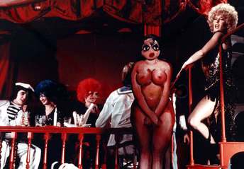 Sylvie Vartan scène de cabaret dans Malpertuis 1972