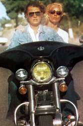Sylvie Vartan et Johnny Hallyday en moto, 1978
